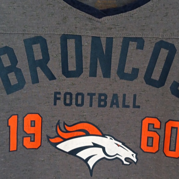 DENVER BRONCOS JUNIORS COLLECTION TSHIRT NFL  APPAREL - Picture 4 of 5